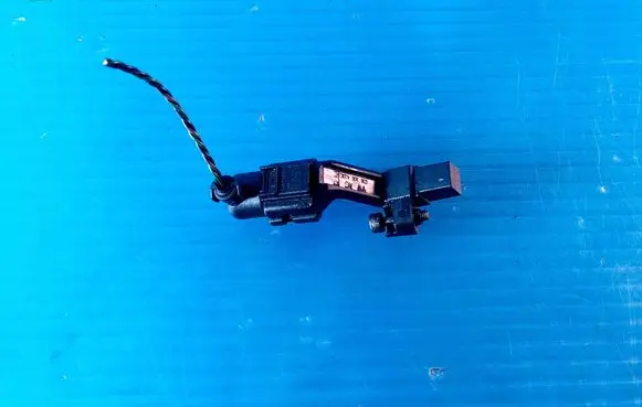 Volkswagen Crafter Crankshaft position sensor 036906433C