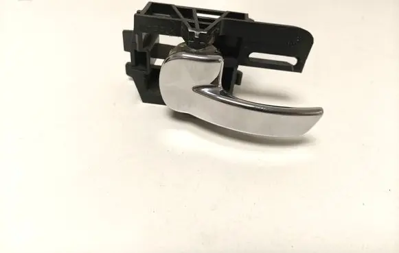 Nissan Qashqai+2 Rear door interior handle