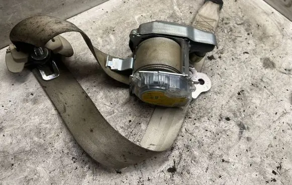 Hyundai Santa Fe Front seatbelt 89820B200J9