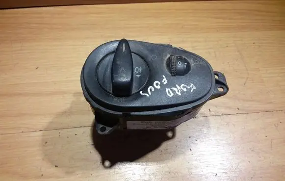Ford Focus Light switch 98AG13A024CH