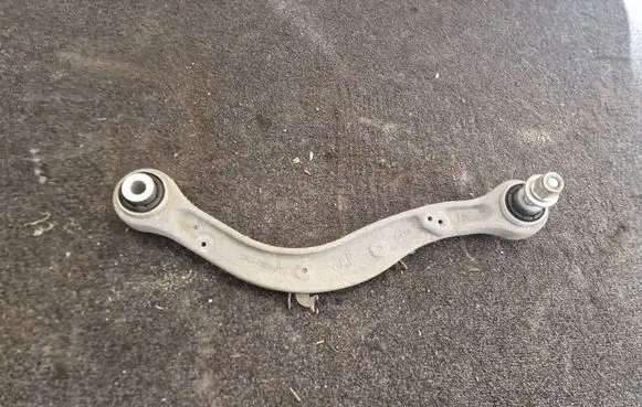 Land Rover Discovery 5 Rear control arm CPLA5501B