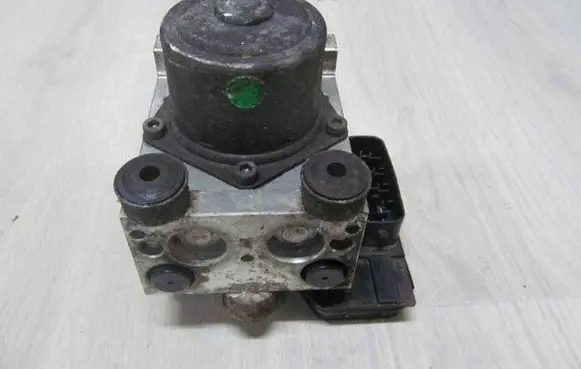 Mazda 6 ABS Pump 437-0739 7434
