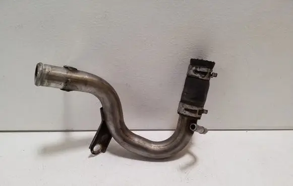 Toyota Prius (XW30) Engine coolant pipe/hose