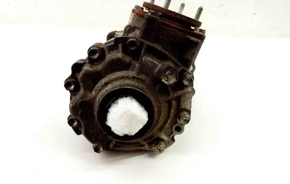 Toyota RAV 4 (XA40) Front differential W72