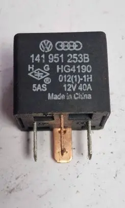 Volkswagen Polo III 6N 6N2 6NF Other relay 141951253B HG4190 012111H
