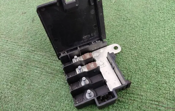 Audi Q7 4M Current control relay 4M0941824AR