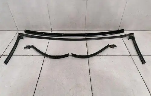 Porsche Boxster 986 Rubber seal front coupe door window 98656142401