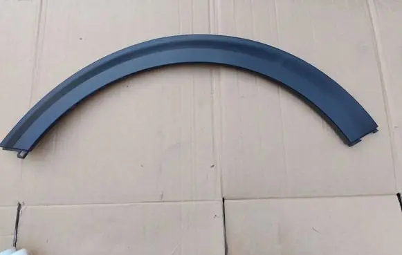KIA Niro Front arch trim 
