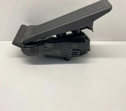 Mazda CX-5 II Accelerator throttle pedal 6PV31204122