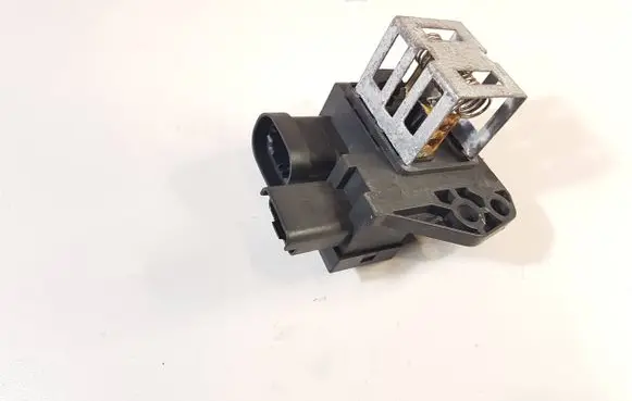 Citroen C3 Aircross Coolant fan relay 98372A01