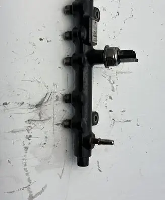 Fuel main line pipe