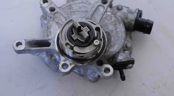 Mercedes-Benz E W213 Vacuum pump A2760102714 A2762300265