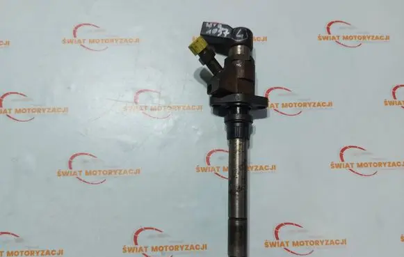 Volvo V70 Fuel injector 9657144580