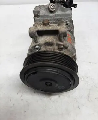 Volkswagen Touareg I Air conditioning (A/C) compressor (pump) 7L6820803J
