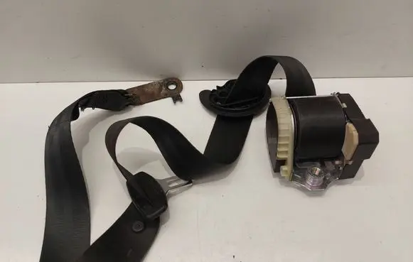 Volkswagen Touran II Rear seatbelt 1T0857805D