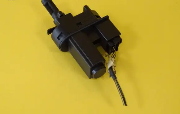 Ford Focus Brake pedal sensor switch 4M5T-7C534-AA 4M5T7C534AA