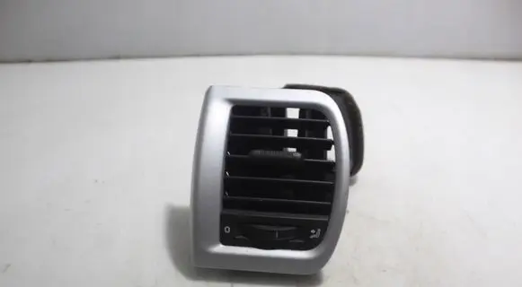 Skoda Fabia Mk2 (5J) Dashboard side air vent grill/cover trim