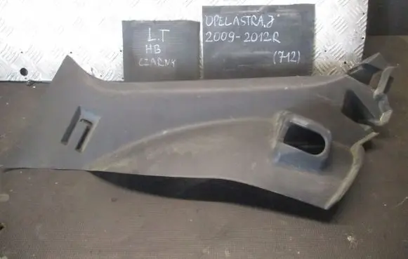 Opel Astra J Other trunk/boot trim element 13261714