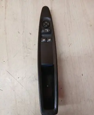 Citroen C4 I Electric window control switch 9651464277 12128100
