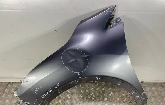 Mitsubishi Eclipse Cross Fender