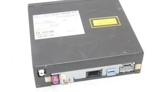Land Rover Freelander 2 - LR2 HiFi Audio sound control unit 6G9210E887EG