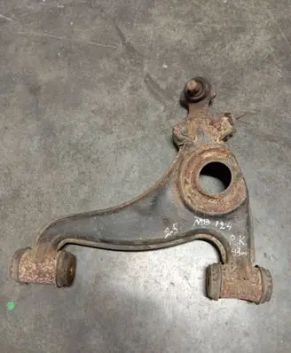 Mercedes-Benz E W124 Front lower control arm/wishbone