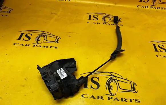 Renault Megane IV Rear door lock 825025222R