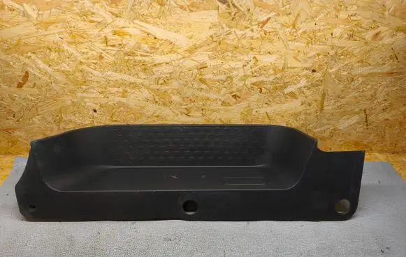 Opel Vivaro Front sill trim cover 93450152 769518239R