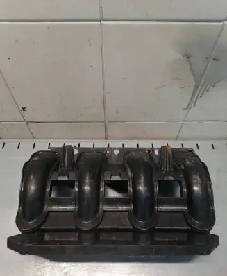 Mercedes-Benz Sprinter W906 Intake manifold 6110900637