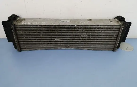 BMW 7 F01 F02 F03 F04 Intercooler radiator 17517812016