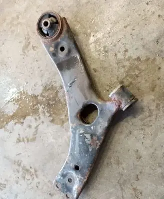 KIA Sportage Front control arm 545012Y002