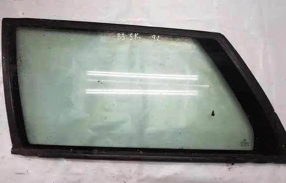 Volkswagen PASSAT B3 Rear side window
