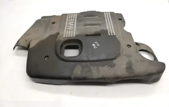 BMW 5 E60 E61 Engine cover (trim) 7789000