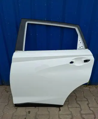 Hyundai Bayon Rear door