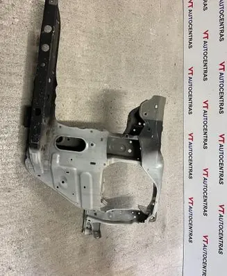 Toyota Land Cruiser (J200) Front quarter panel 