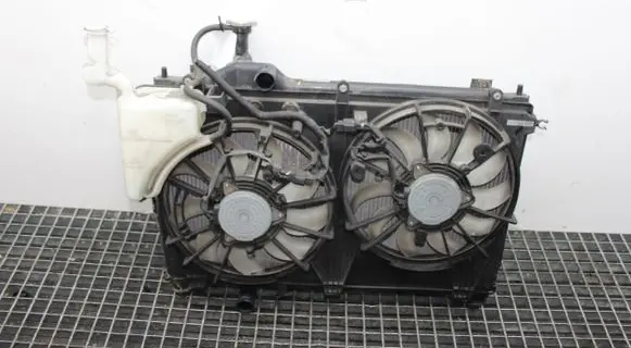 Mitsubishi Outlander Radiator set 