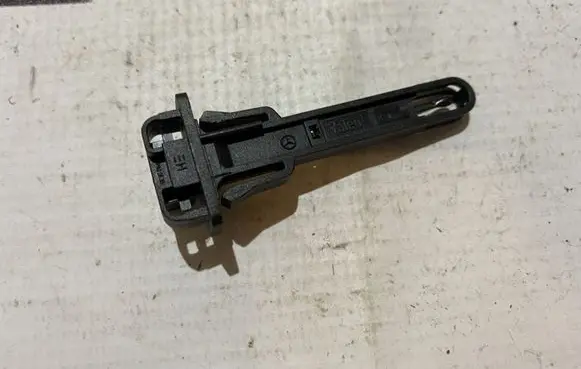Mercedes-Benz B W245 Interior temperature sensor A1718300272 1718300272