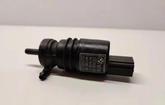 BMW 3 F30 F35 F31 Windscreen/windshield washer pump 7302589
