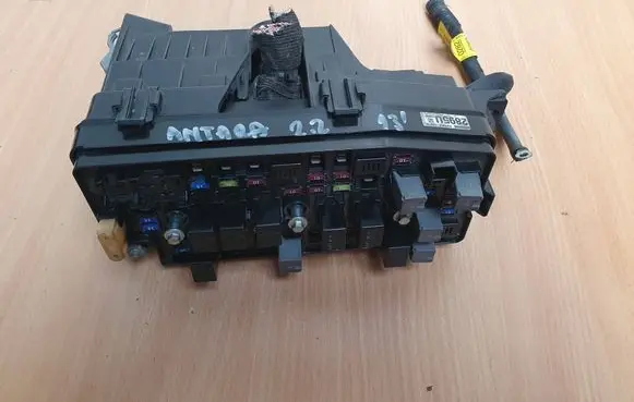 Opel Antara Fuse module 95202895 2895L 12D12