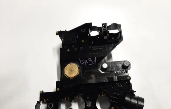 Mercedes-Benz E W210 Transfer box differential control unit 1402700861