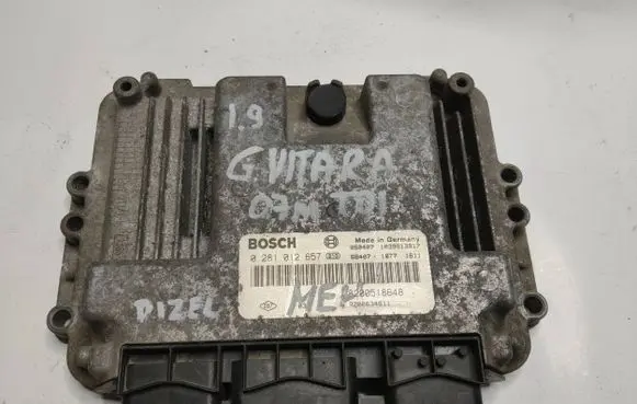Suzuki Grand Vitara II Engine control unit/module 8200634611 8200518648 0281012657