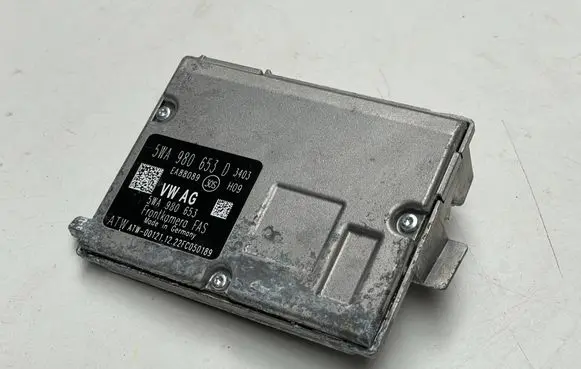 Volkswagen Polo VI Rear glass lock/latch W478 5WA980653D