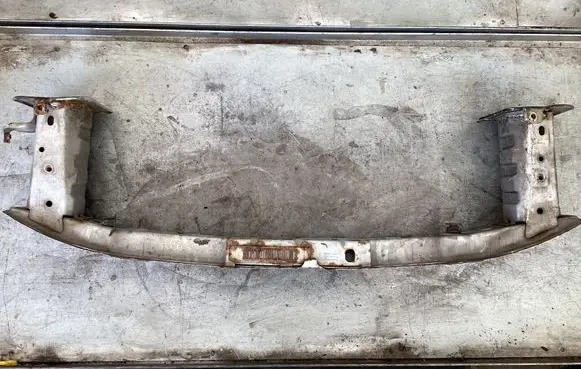 Ford Focus Front bumper cross member 3M51R000K70AA 70022KA6260 H36DE