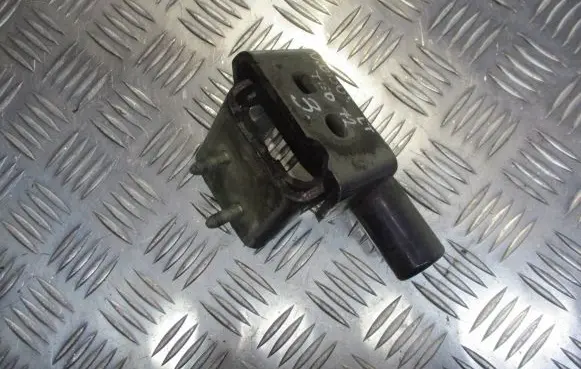 Renault Modus Rear door upper hinge