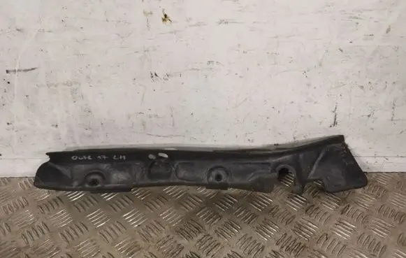 Subaru Outback (BS) Front arch trim 