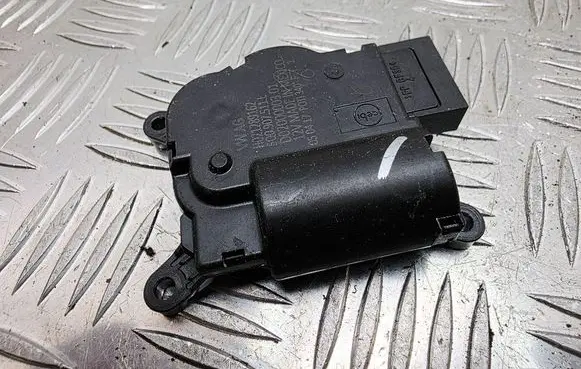 Volkswagen Atlas Air flap motor/actuator 5Q0907511L