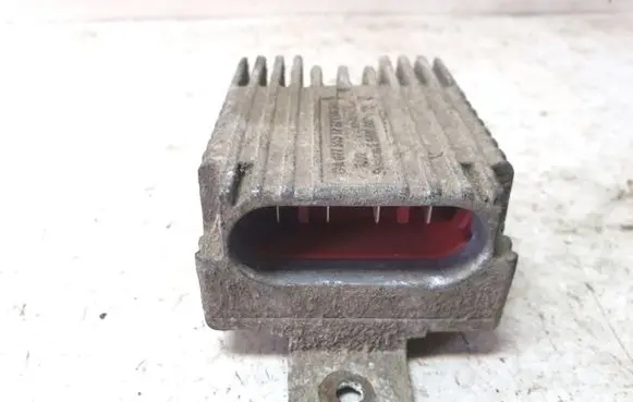 Mercedes-Benz C W204 Coolant fan relay A0275457732