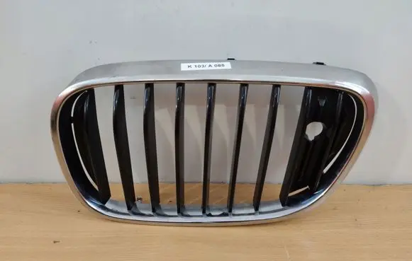 BMW 7 G11 G12 Front bumper upper radiator grill 51137357011LH