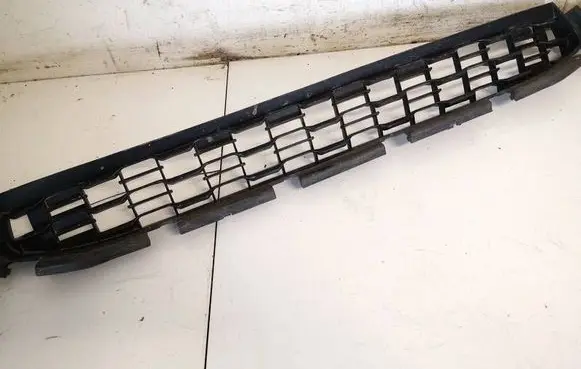 Mitsubishi ASX Front bumper lower grill 6402a317