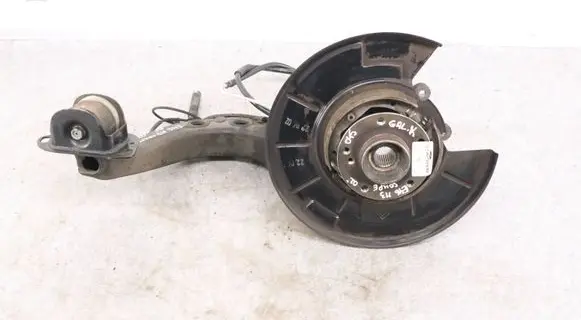 Rear wheel hub spindle/knuckle